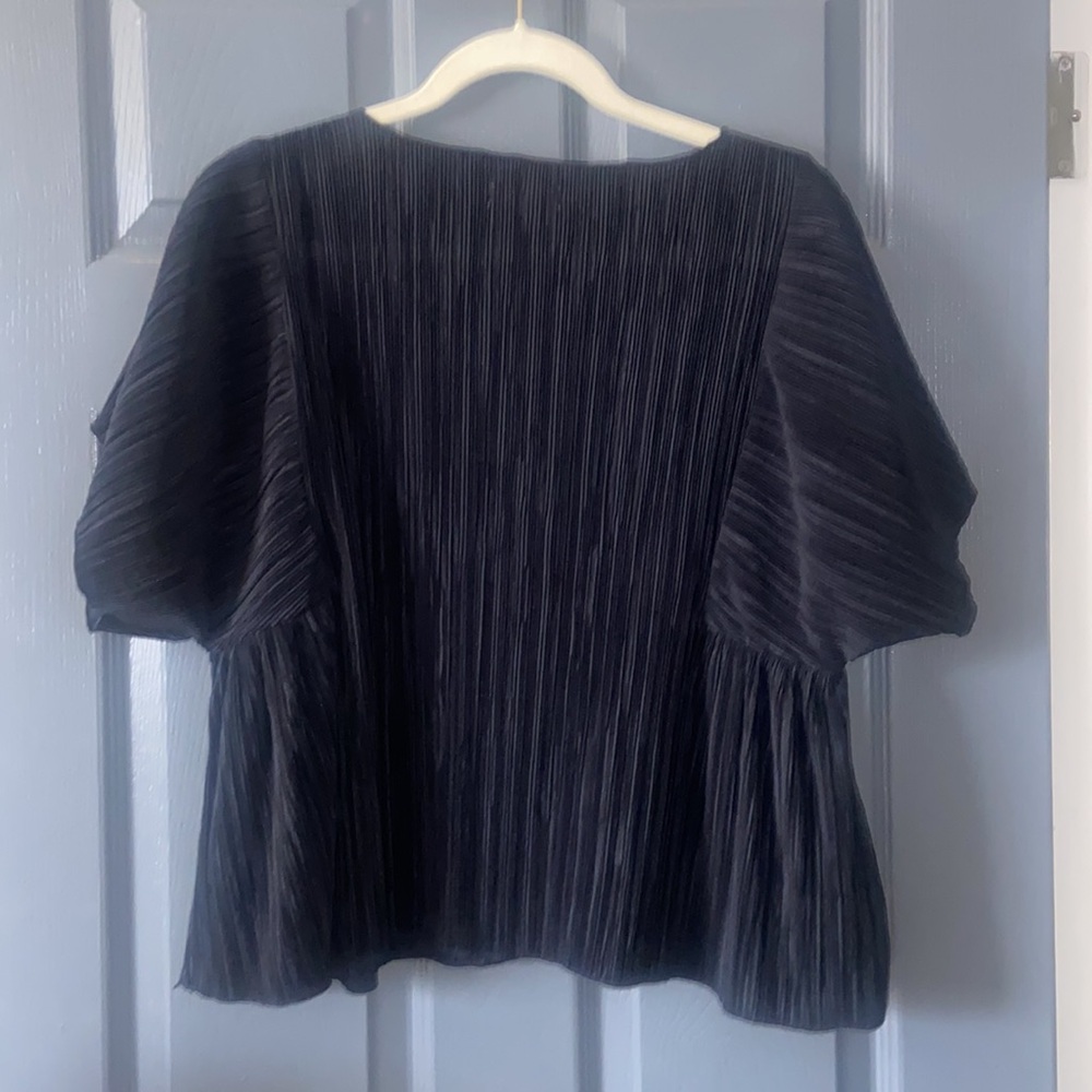 Madewell Black Pleated Short Sleeve Top - Picture 2 of 4